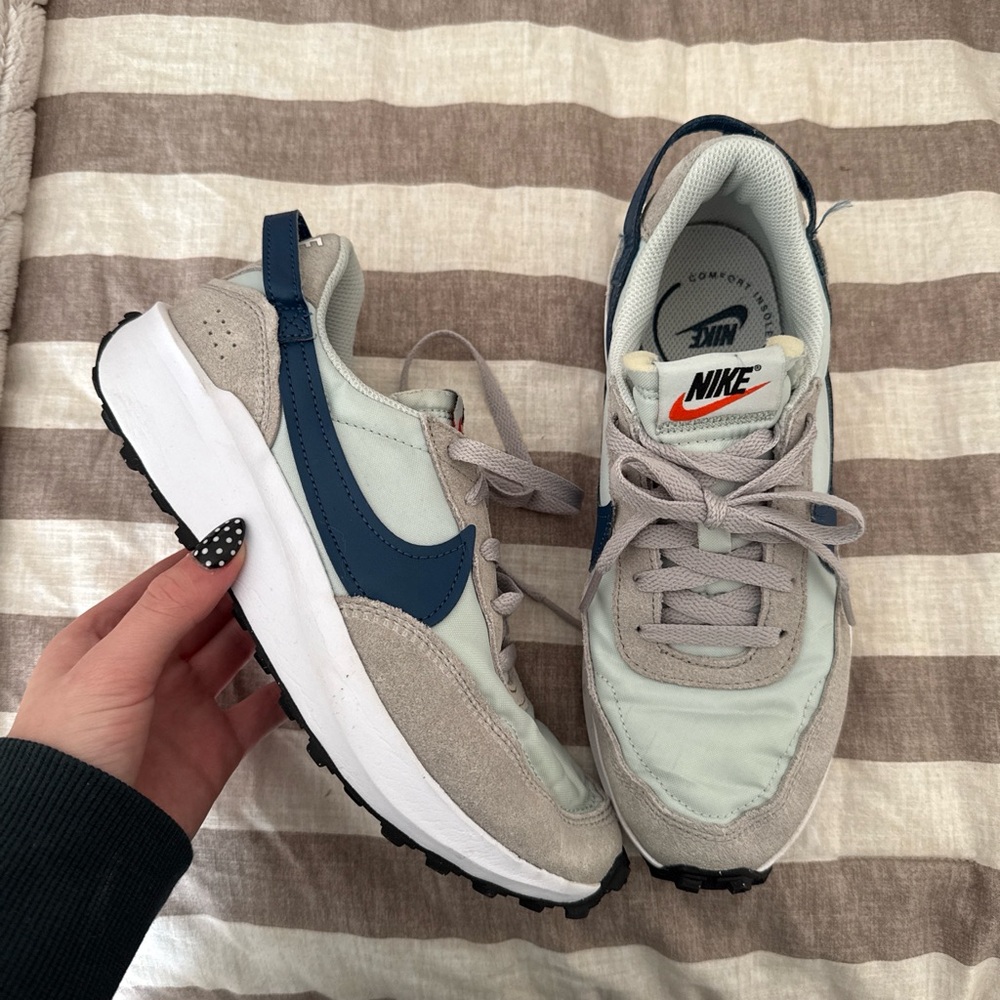 Nike Navy and Cream Sneakers
